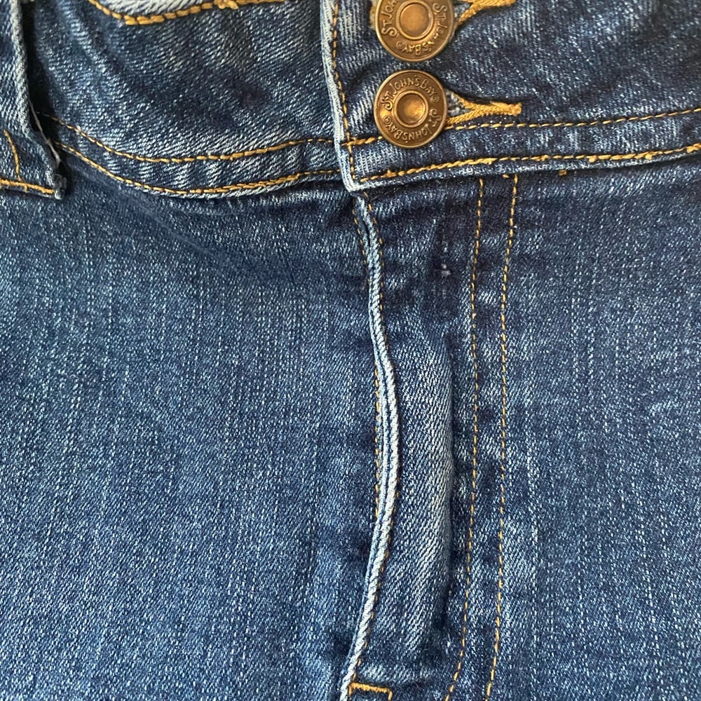 St. John’s Bay blue denim skirt - Picture 4 of 5